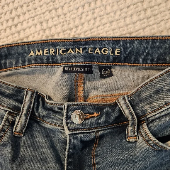 American Eagle Outfitters Women's Blue Jeans - Picture 6 of 7